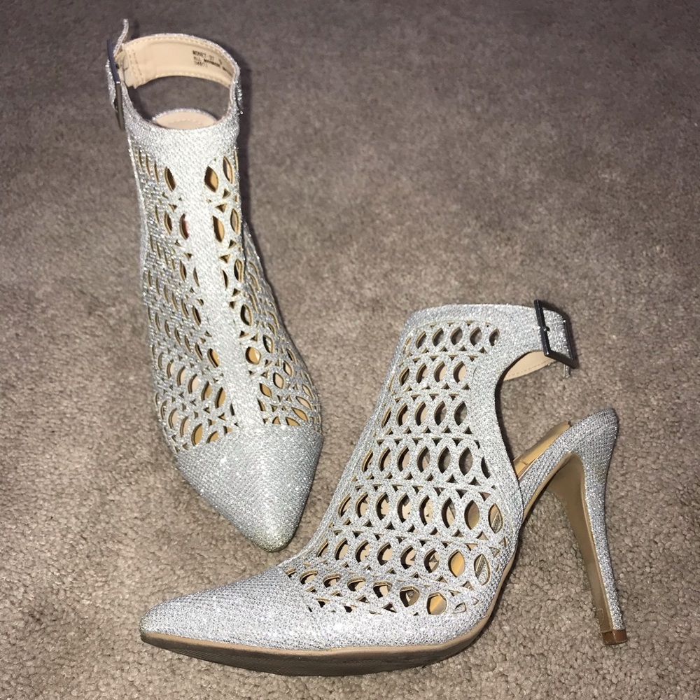 Women’s Elegant Silver Size 9 High Heel Shoes